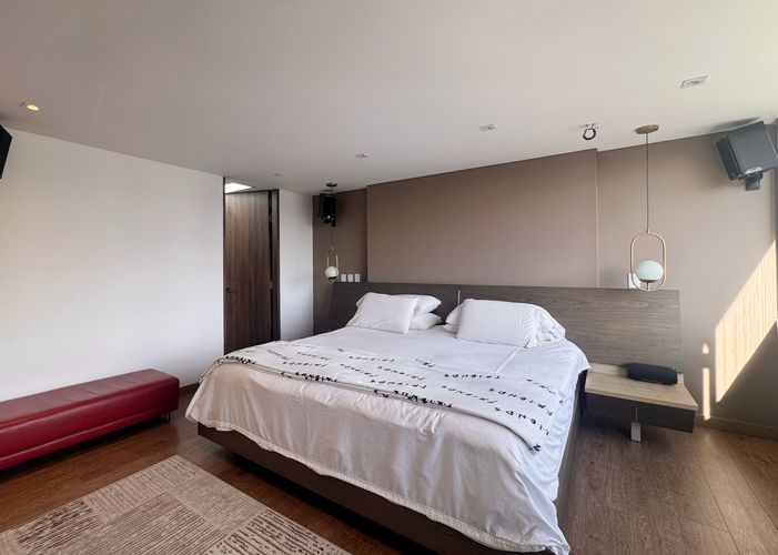 Apartamento de 2 alcobas en venta en Chicó Reservado, Bogotá, 155 m² · foto 15 de 17