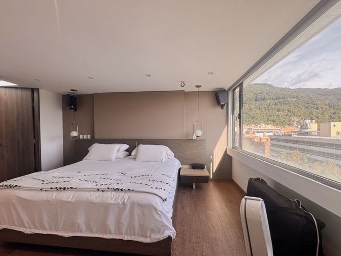 Apartamento de 2 alcobas en venta en Chicó Reservado, Bogotá, 155 m² · foto 14 de 17