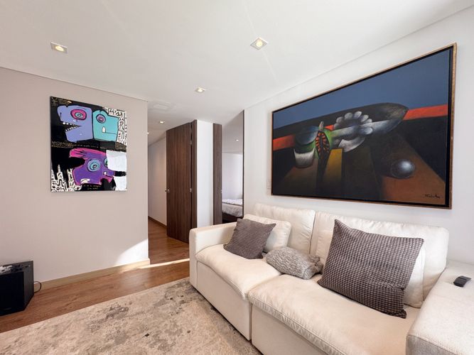 Apartamento de 2 alcobas en venta en Chicó Reservado, Bogotá, 155 m² · foto 9 de 17