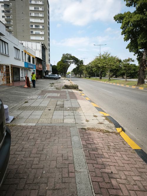 Local en arriendo en Vipasa, Cali, 100 m² · foto 3 de 9