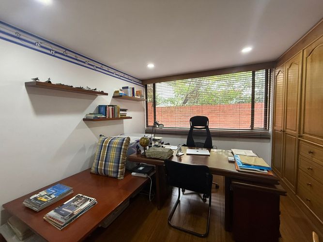 Apartamento de 3 alcobas en venta en Los Rosales, Bogotá, 181 m² · foto 12 de 22
