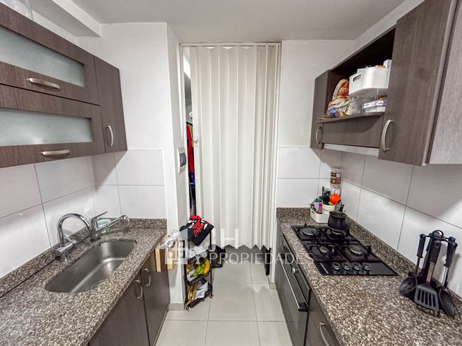 Apartamento de 3 alcobas en venta en Menzuly, Floridablanca, 85 m² · foto 8 de 20