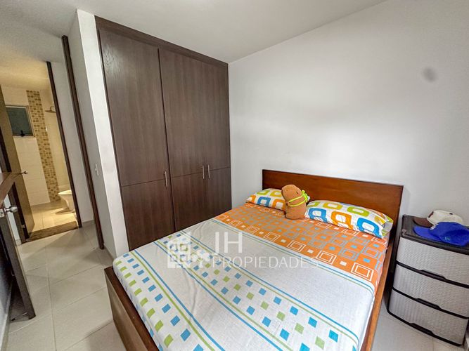 Apartamento de 3 alcobas en venta en Menzuly, Floridablanca, 85 m² · foto 13 de 20