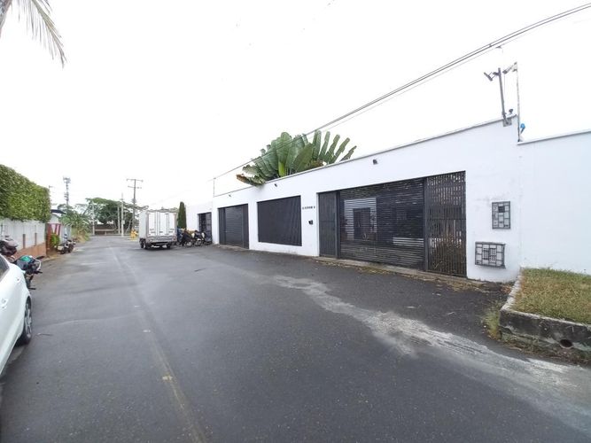 Casa de 3 alcobas en venta en Alto De Combeima, Ibagué, 265 m² · foto 2 de 23