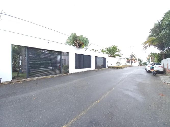 Casa de 3 alcobas en venta en Alto De Combeima, Ibagué, 265 m² · foto 3 de 23