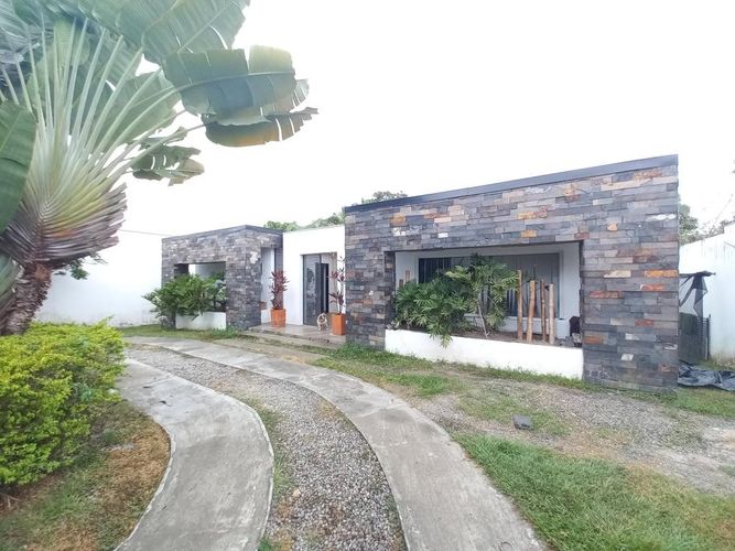 Casa de 3 alcobas en venta en Alto De Combeima, Ibagué, 265 m² · foto 4 de 23