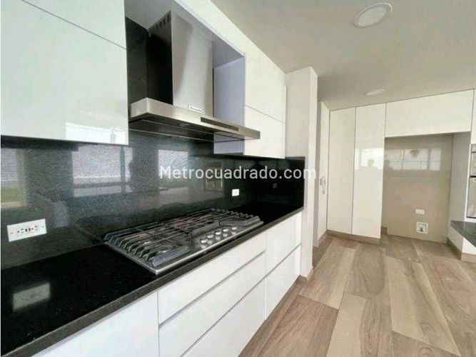 Casa de 3 alcobas en venta en Calahorra, Cajicá, 310 m² · foto 8 de 20