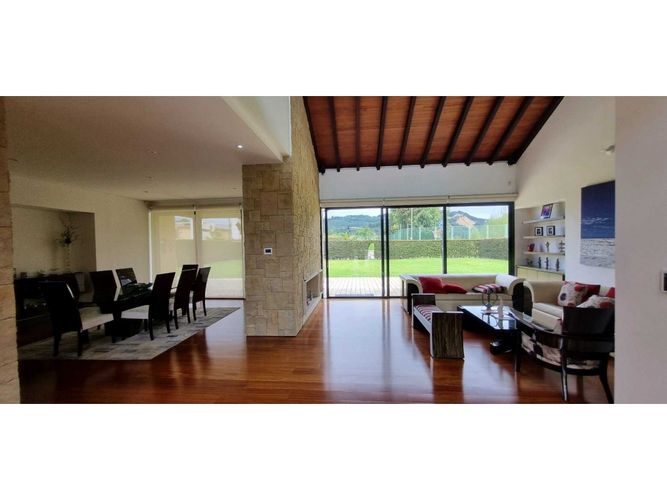 Casa de 3 alcobas en arriendo en Hatogrande, Sopó, 368 m² · foto 7 de 24