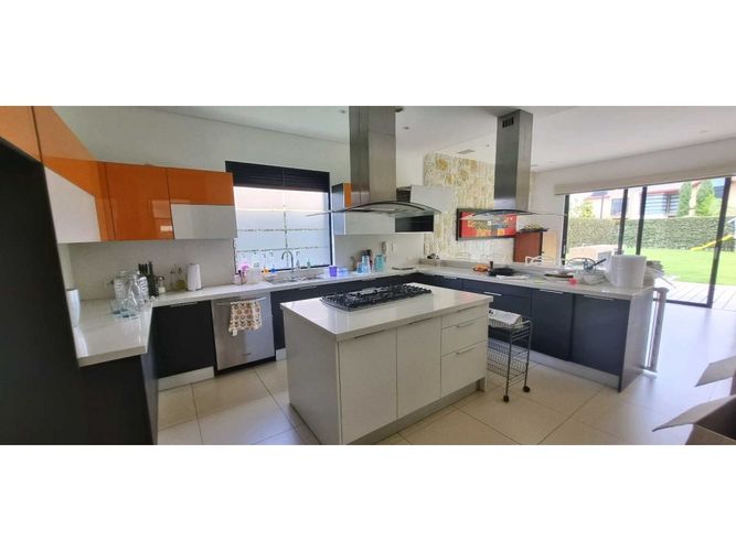 Casa de 3 alcobas en arriendo en Hatogrande, Sopó, 368 m² · foto 17 de 24