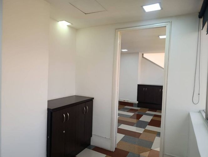 Oficina en arriendo en La Aguacatala, Medellín, 108 m² · foto 3 de 7