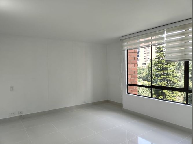 Apartamento de 3 alcobas en arriendo en El Poblado, Medellín, 148 m² · foto 9 de 17