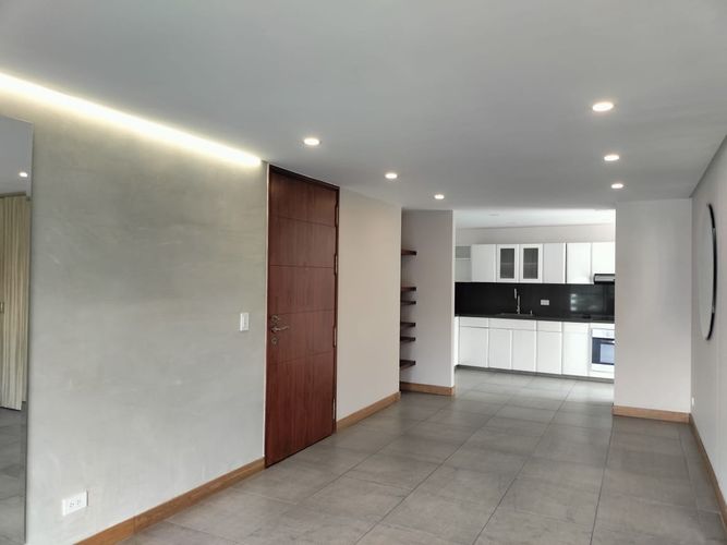 Apartamento de 2 alcobas en arriendo en El Poblado, Medellín, 117 m² · foto 10 de 16