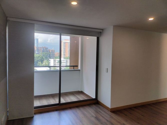Apartamento de 2 alcobas en arriendo en El Poblado, Medellín, 117 m² · foto 12 de 16