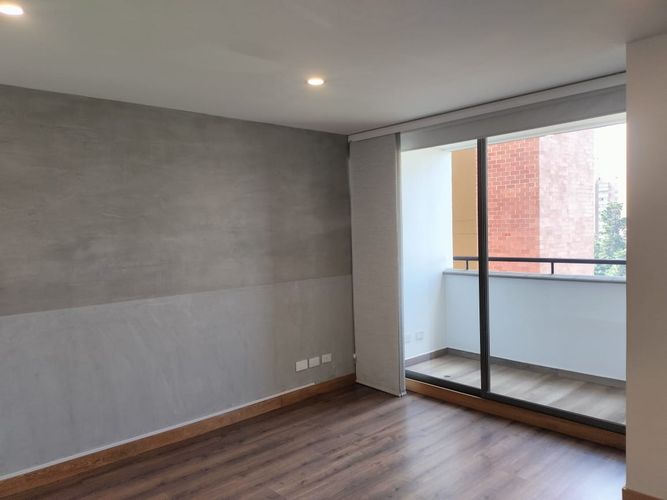 Apartamento de 2 alcobas en arriendo en El Poblado, Medellín, 117 m² · foto 3 de 16
