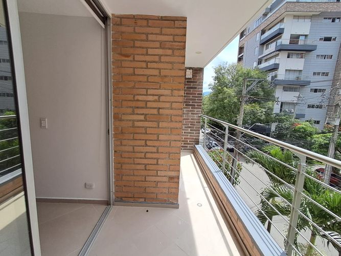 Apartamento de 2 alcobas en arriendo en Bolivariana, Medellín, 65 m² · foto 2 de 20