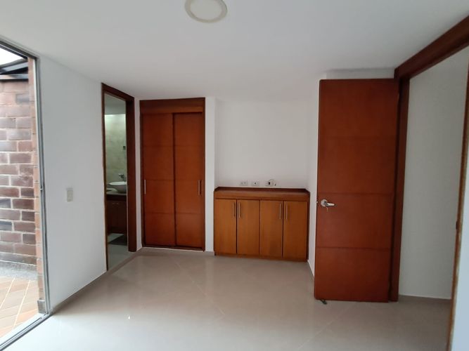 Apartamento de 2 alcobas en arriendo en Bolivariana, Medellín, 65 m² · foto 3 de 20