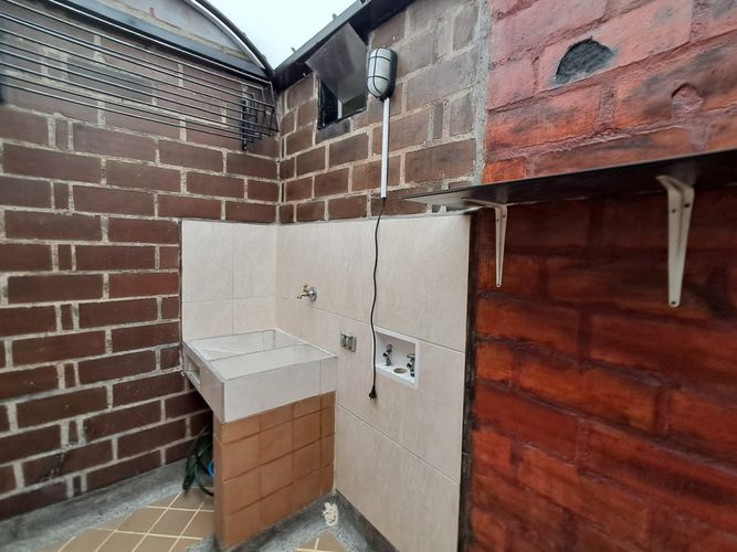 Apartamento de 2 alcobas en arriendo en Bolivariana, Medellín, 65 m² · foto 9 de 20