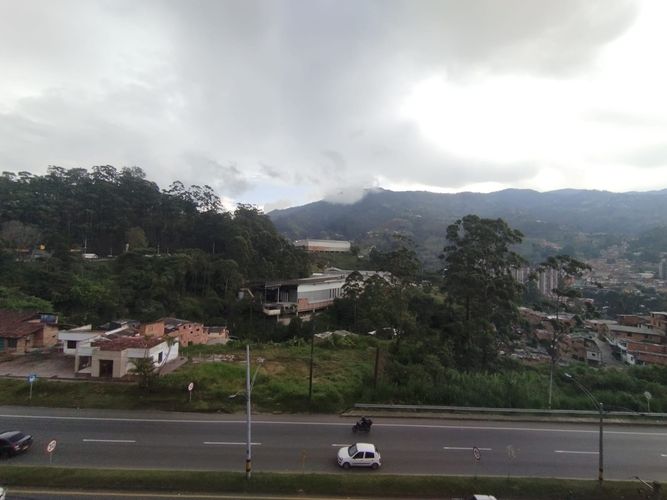 Bodega en arriendo en La Tablaza, La Estrella, 620 m² · foto 2 de 19