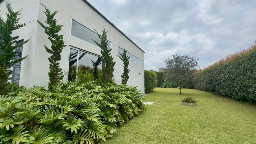 Casa de 3 alcobas en venta en Llano Grande, Rionegro, 1930 m² · foto 5 de 23