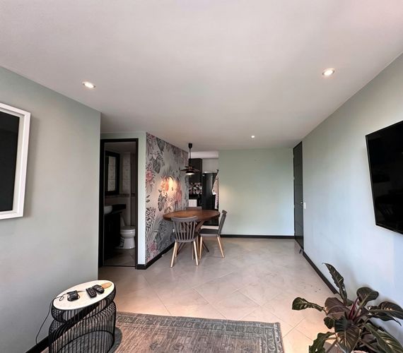 Apartamento de 3 alcobas en arriendo en El Poblado, Medellín, 68 m² · foto 5 de 14