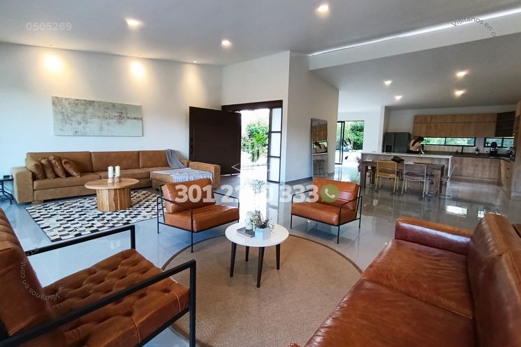 Casa de 3 alcobas en venta en San Nicolas, La Ceja, 340 m² · foto 3 de 24