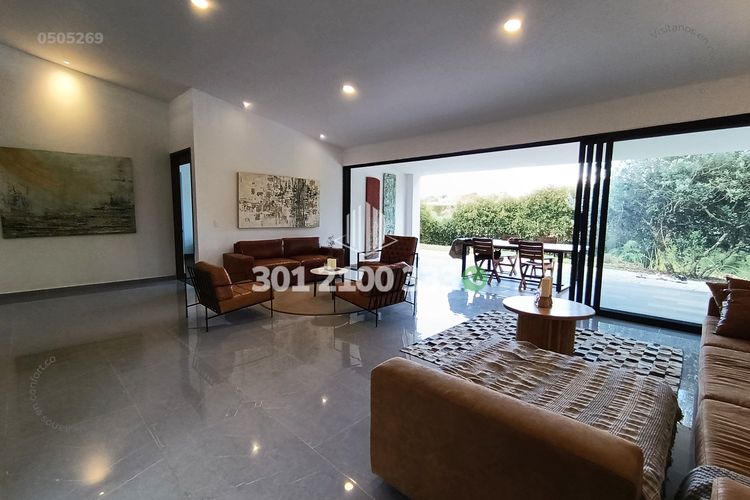 Casa de 3 alcobas en venta en San Nicolas, La Ceja, 340 m² · foto 4 de 24