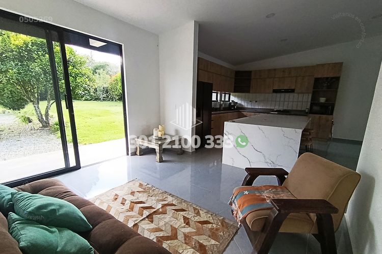 Casa de 3 alcobas en venta en San Nicolas, La Ceja, 340 m² · foto 8 de 24