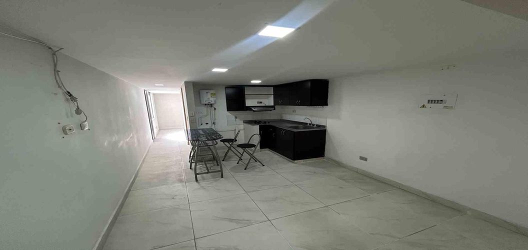 Apartamento de 1 alcoba en venta en Alfonso Lopez, Pereira, 35 m² · foto 2 de 18
