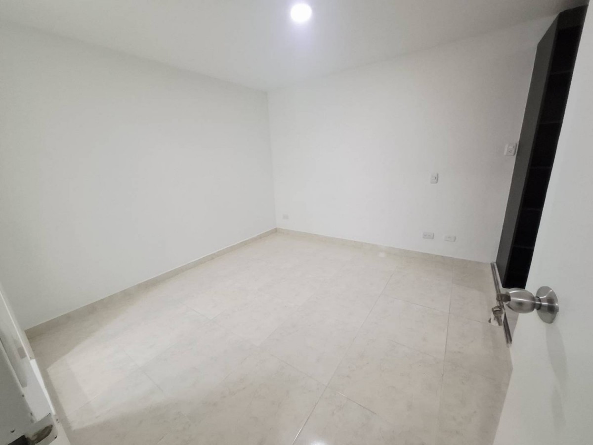 Apartamento en arriendo en El Poblado, Medellín · foto 11 de 24