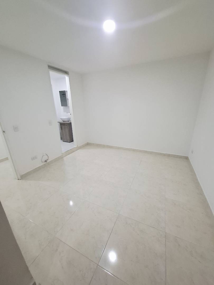 Apartamento en arriendo en El Poblado, Medellín · foto 13 de 24