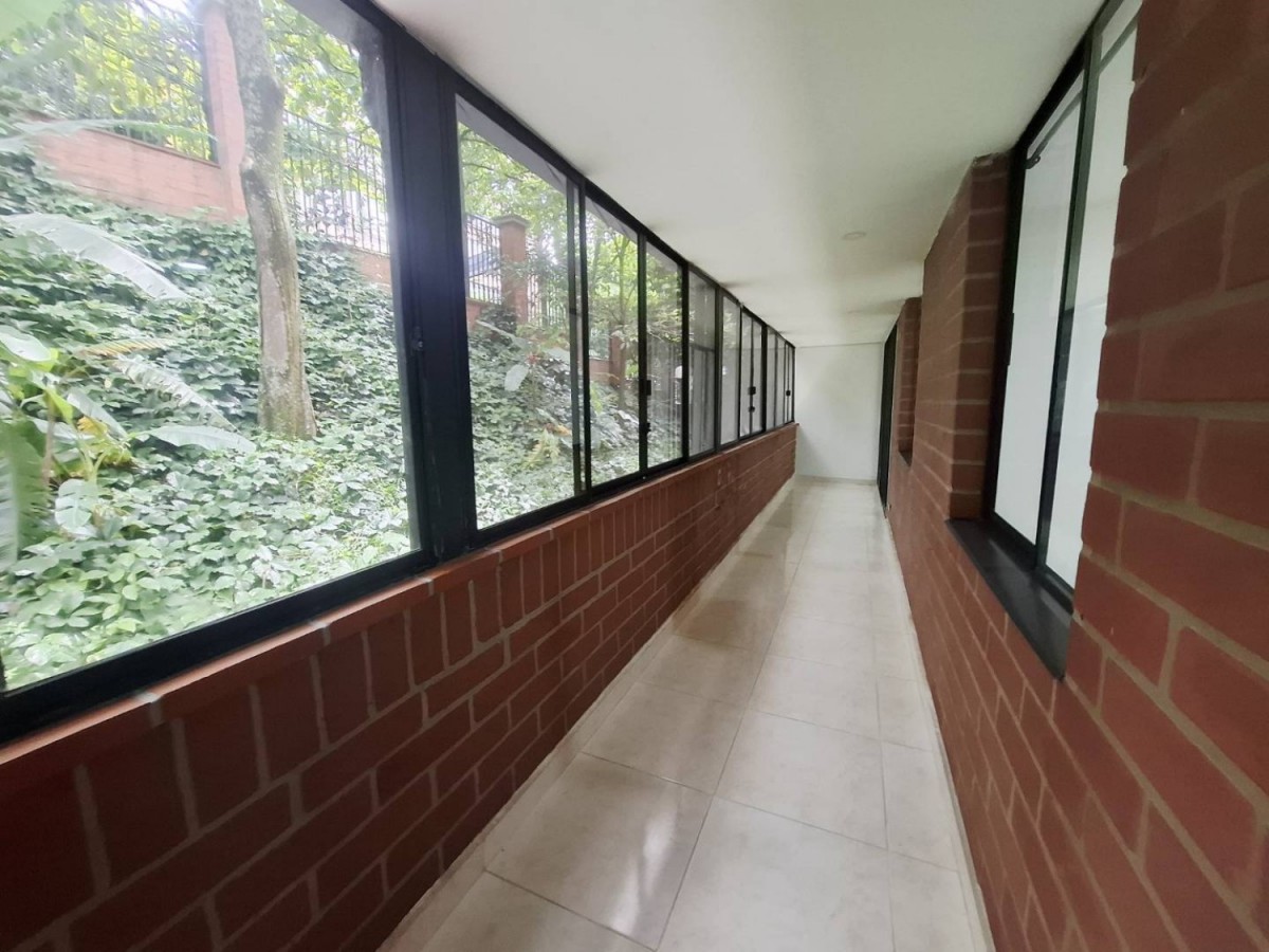 Apartamento en arriendo en El Poblado, Medellín · foto 14 de 24