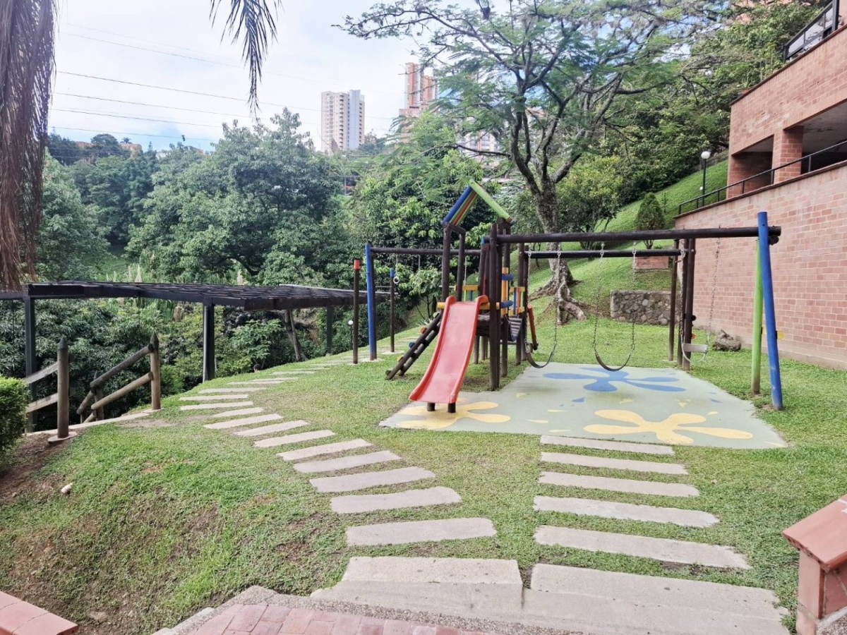 Apartamento en arriendo en El Poblado, Medellín · foto 22 de 24