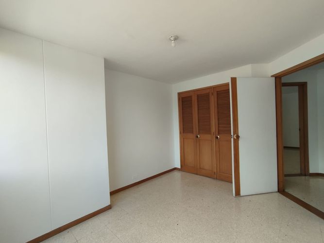 Apartamento de 3 alcobas en arriendo en El Poblado, Medellín, 120 m² · foto 7 de 20