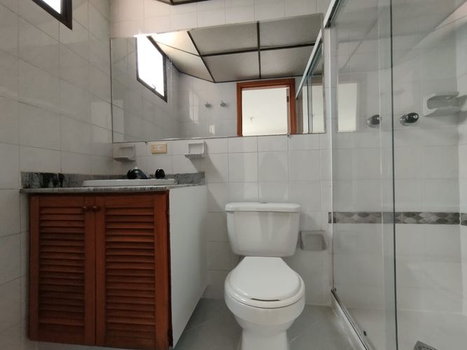 Apartamento de 3 alcobas en arriendo en El Poblado, Medellín, 120 m² · foto 10 de 20