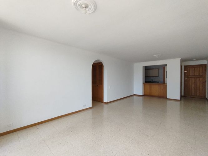 Apartamento de 3 alcobas en arriendo en El Poblado, Medellín, 120 m² · foto 12 de 20