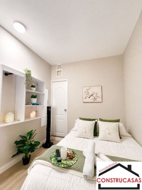 Apartamento de 6 alcobas en venta en Laureles, Medellín, 166 m² · foto 20 de 24
