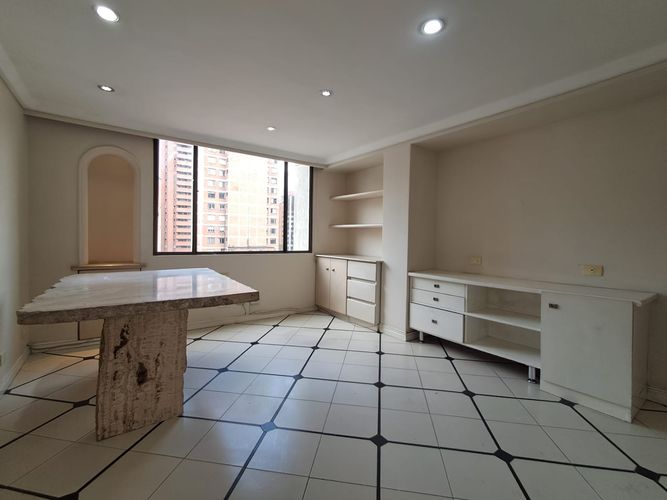 Oficina en arriendo en La Candelaria, Medellín, 75 m² · foto 7 de 12