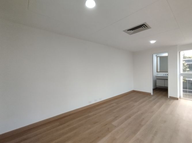 Oficina en arriendo en El Poblado, Medellín, 43 m² · foto 7 de 10