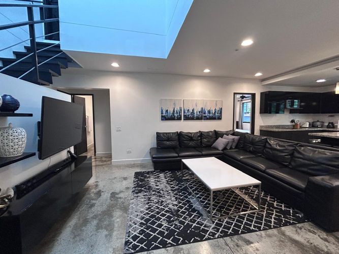 Casa de 12 alcobas en venta en Manila, Medellín, 450 m² · foto 4 de 17