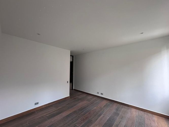 Apartamento de 3 alcobas en venta en El Poblado, Medellín, 220 m² · foto 8 de 20