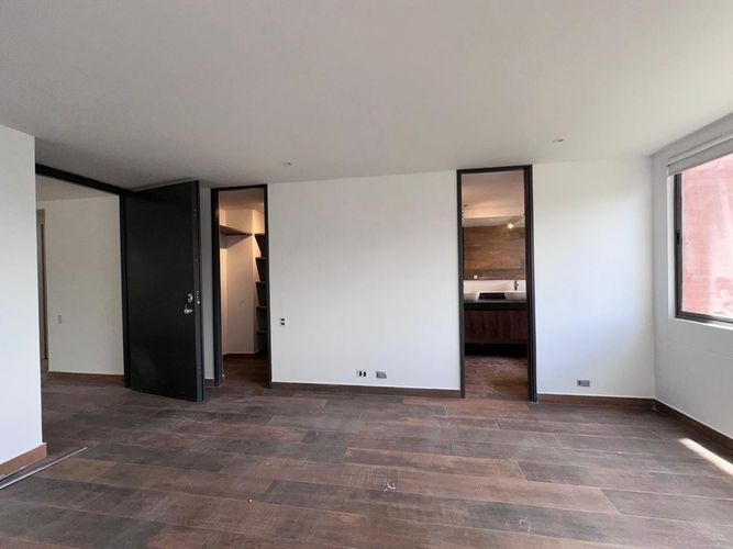 Apartamento de 3 alcobas en venta en El Poblado, Medellín, 220 m² · foto 15 de 20