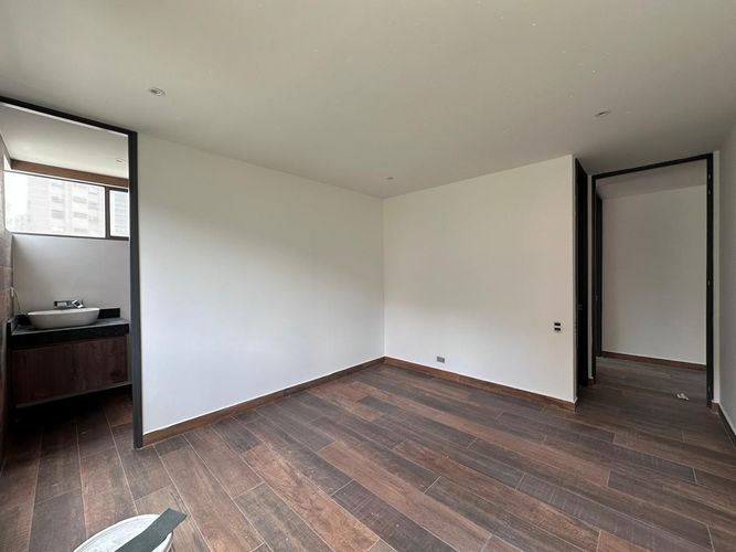 Apartamento de 3 alcobas en venta en El Poblado, Medellín, 220 m² · foto 9 de 20