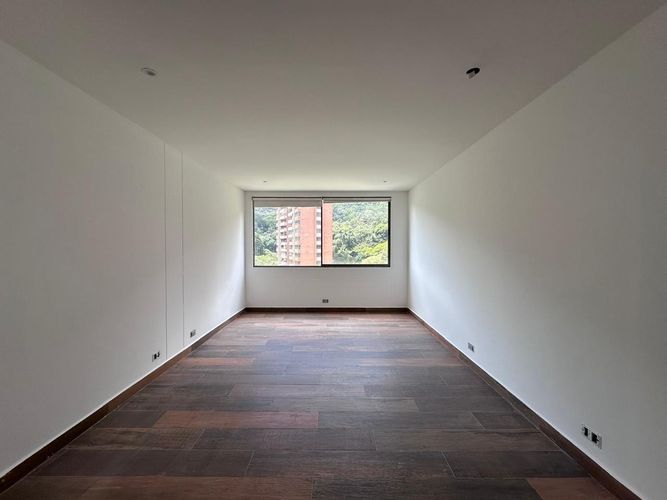 Apartamento de 3 alcobas en venta en El Poblado, Medellín, 220 m² · foto 11 de 20