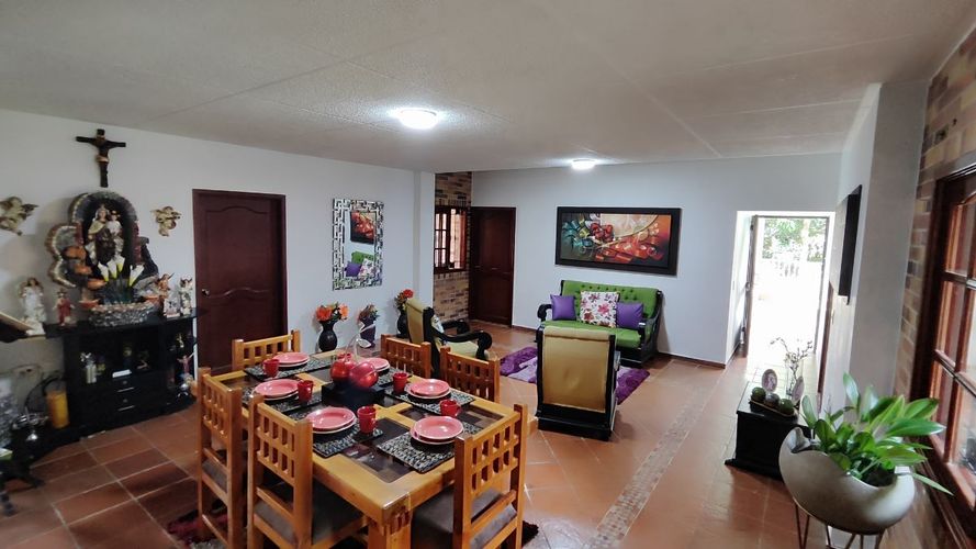 Casa de 6 alcobas en venta en Guatiguara, Piedecuesta, 550 m² · foto 4 de 24
