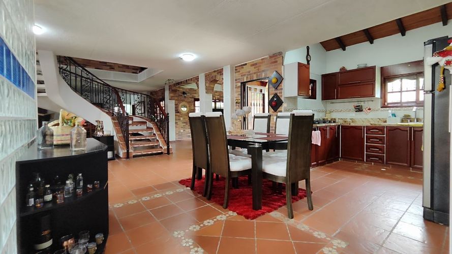 Casa de 6 alcobas en venta en Guatiguara, Piedecuesta, 550 m² · foto 8 de 24