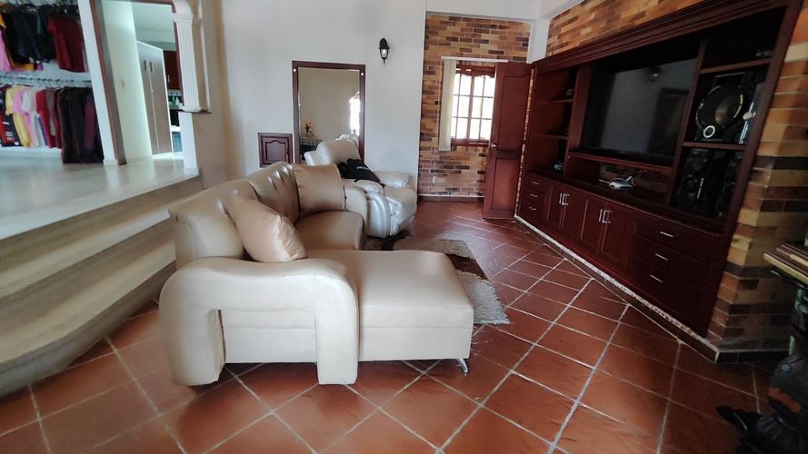 Casa de 6 alcobas en venta en Guatiguara, Piedecuesta, 550 m² · foto 17 de 24