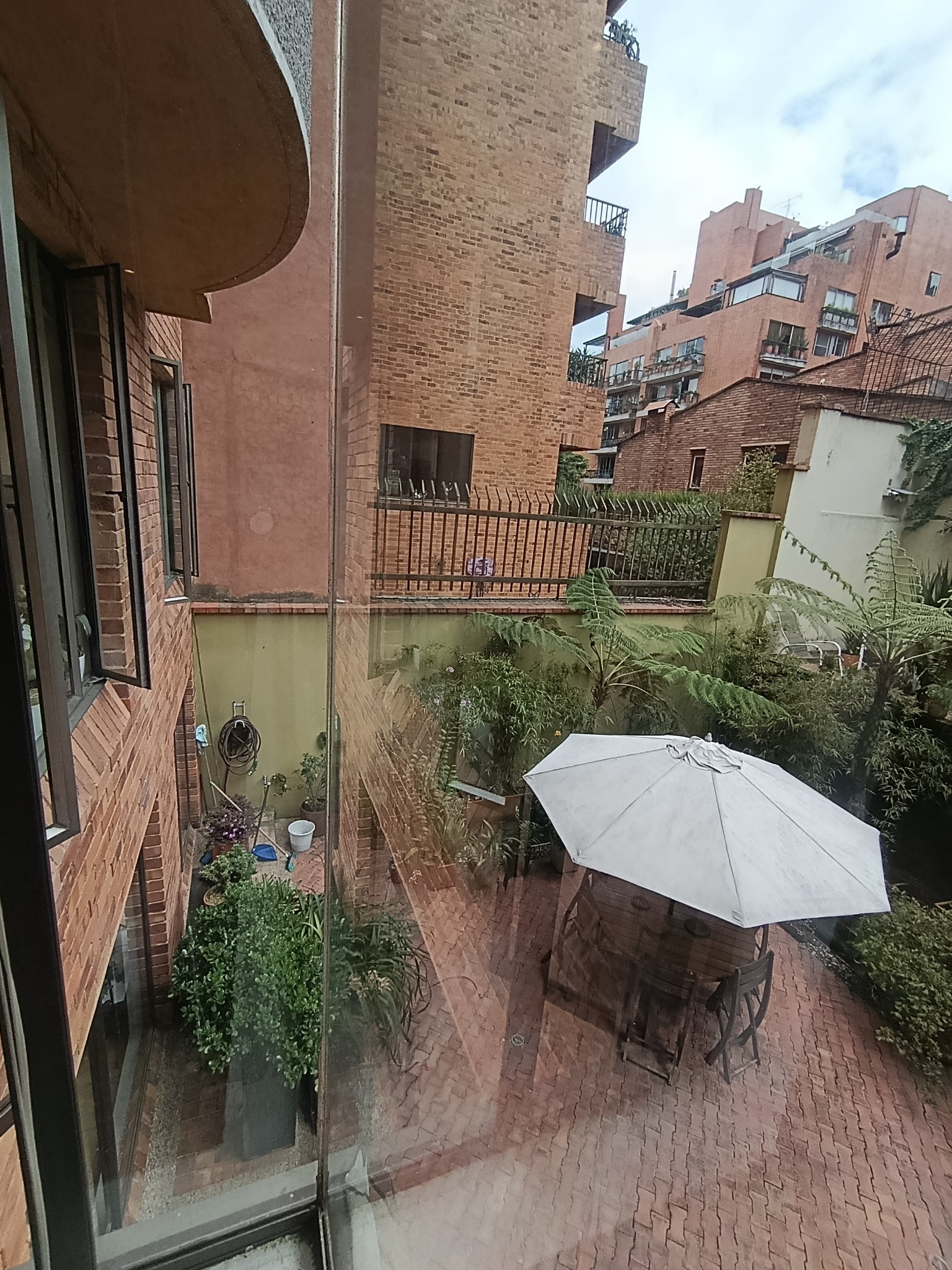 Apartamento en venta en Los Rosales, Bogotá · foto 7 de 24