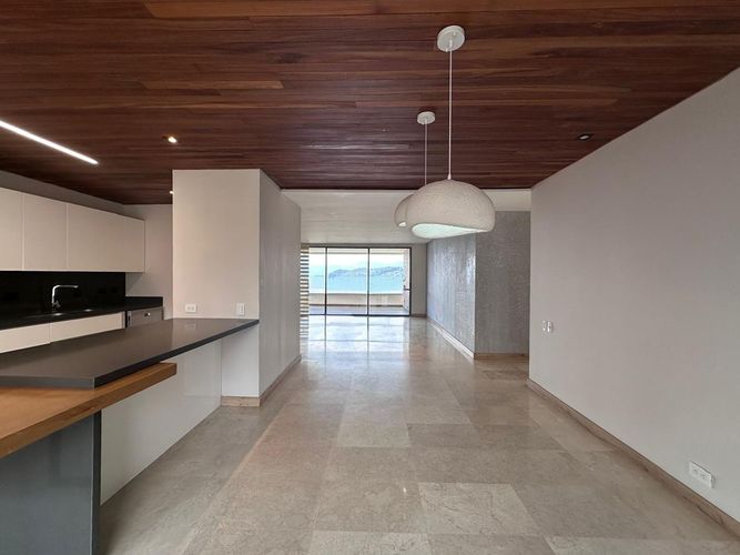 Apartamento de 3 alcobas en venta en El Poblado, Medellín, 220 m² · foto 10 de 20