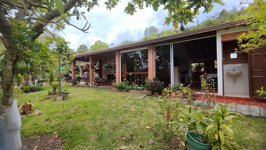 Casa de 3 alcobas en venta en Mesa De Los Santos, Piedecuesta · foto 3 de 21