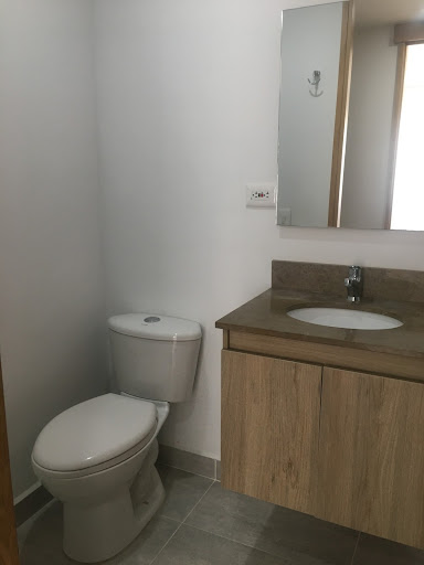 Apartamento en arriendo en Alto Del Medio, Rionegro · foto 13 de 14